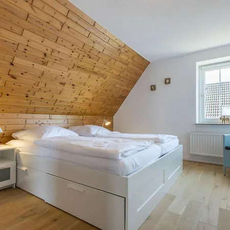 Ferienhaus Liebevoll Id 379